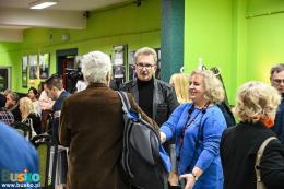 Uczestnicy wernisażu Przeglądu Ponidzie w klubie Stradivarius