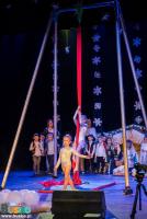 Pokaz akrobatyczny na scenie BSCK