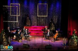 artyści na scenie BSCK  podczas Gali Sylwestrowej