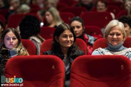 Osoby siedzące na widowni