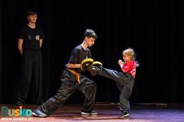 Pokaz Kung Fu na scenie