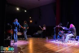 Na scenie zespół MethRadar