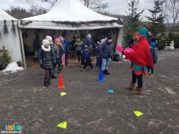 Dzieci biorące udział w zawodach tzw 