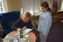 Warsztaty literacko – plastyczne  z Ewą Stadtmüller oraz Łukaszem Zabdyrem w bibliotce