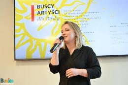 Śpiewa Marta Kostek