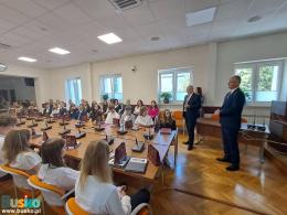 wręczenie wyróżnień dla uczniów i nauczycieli