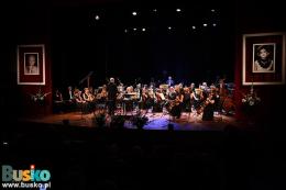 Orkiestra na scenie BSCK
